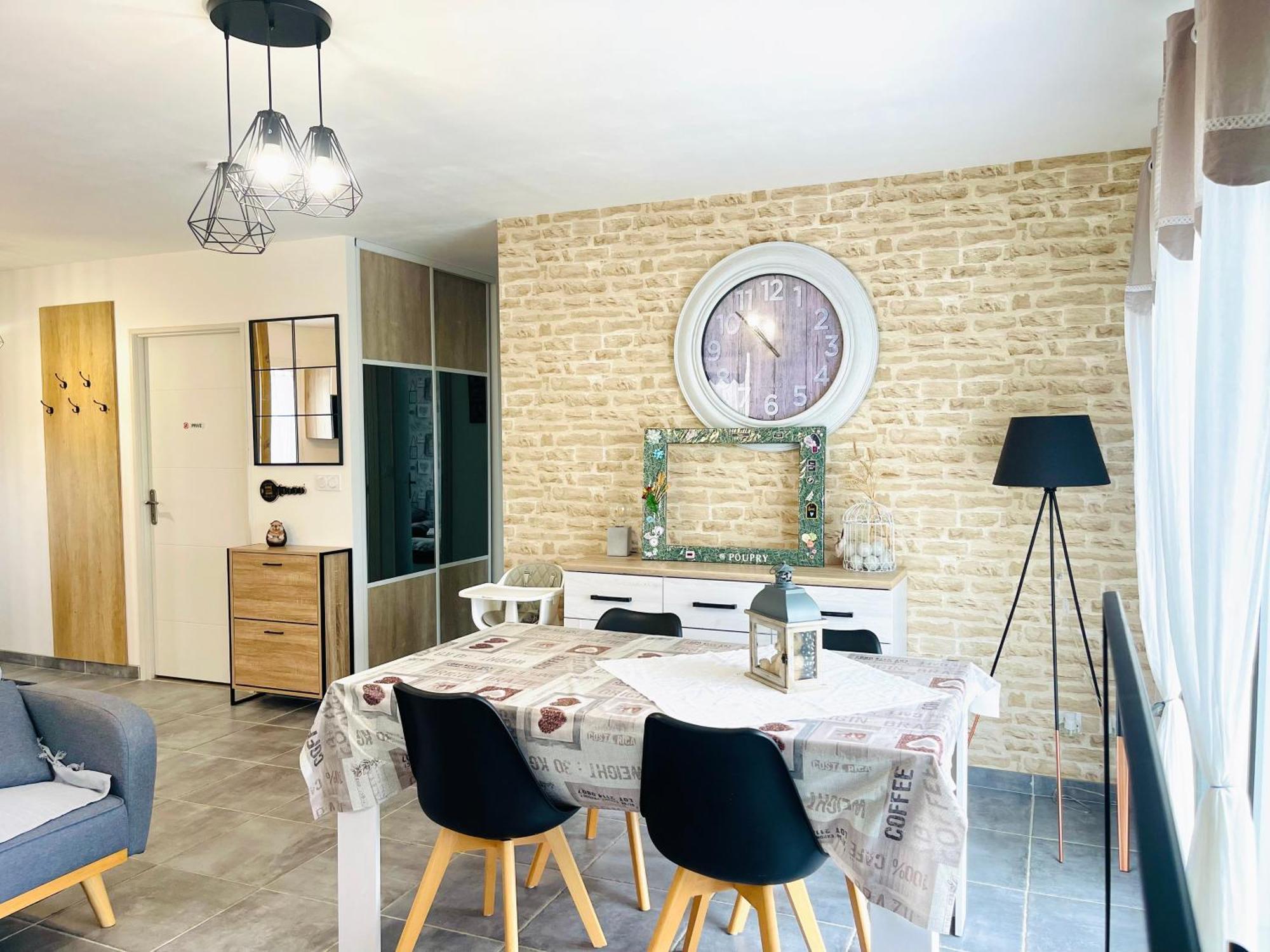 Petite Maison Au Calme Poupry 外观 照片