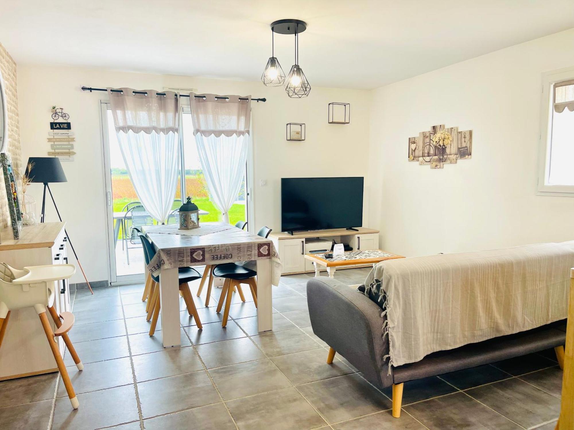 Petite Maison Au Calme Poupry 外观 照片
